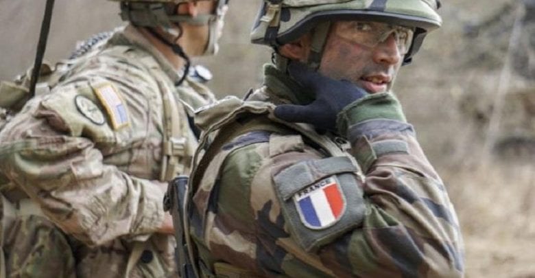 مقتل 13 جنديًا فرنسيًا في مالي خلال عملية قتالية ضد متطرفين