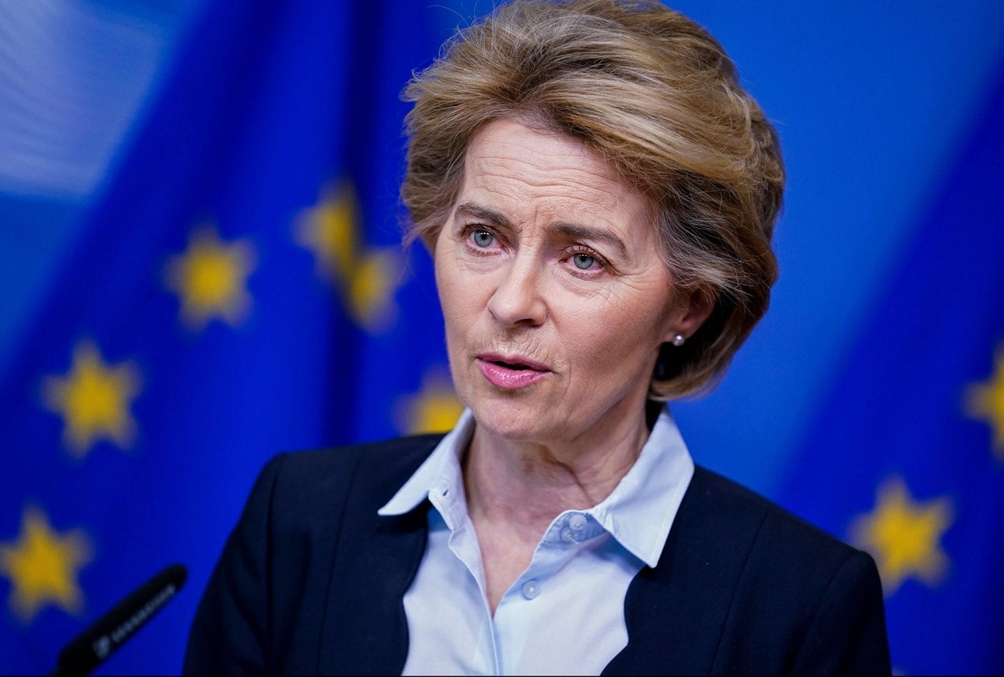 Ursula von der Leyen l'Europe est aux côtés de l'Italie \Arab Observer
