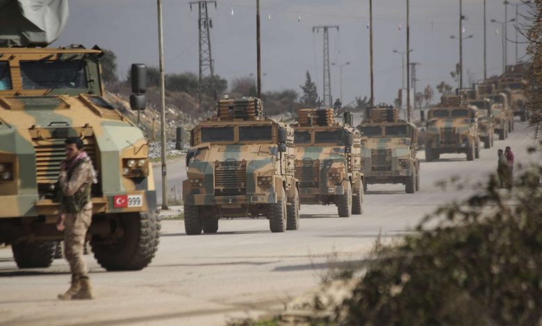 النظام التركي يحشد قوات عسكرية في إدلب