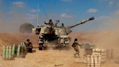 إسرائيل تحشد قواتها العسكرية على حدود غزة