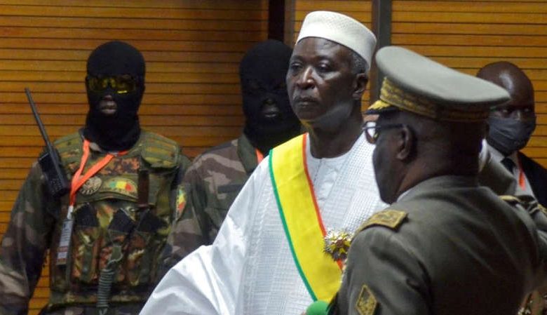 Démission du président malien