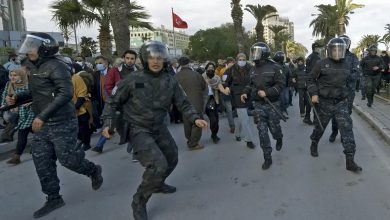 الأمن التونسي يفرّق تظاهرة إخونجية مخالفة القانون