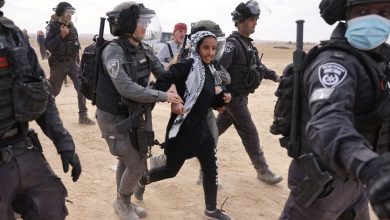 قوات اسرائيلية تعتقل فتاة فلسطينية في النقب