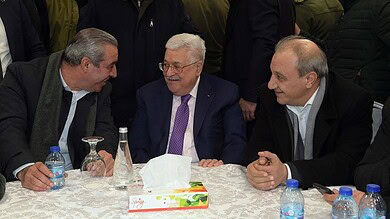 عباس والشيخ وفرج