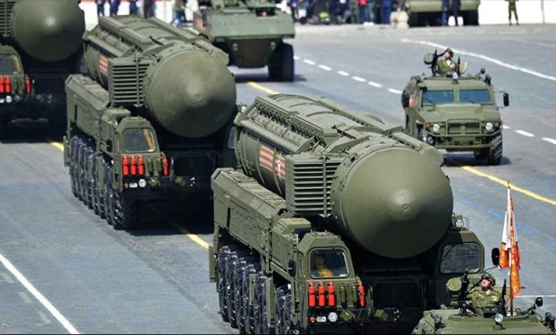 موسكو تحدد توقيت استخدام "السلاح النووي" وواشنطن تصف الأمر بالخطير