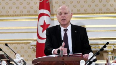 Le président tunisien le Parlement