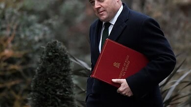 وزير الدفاع البريطاني