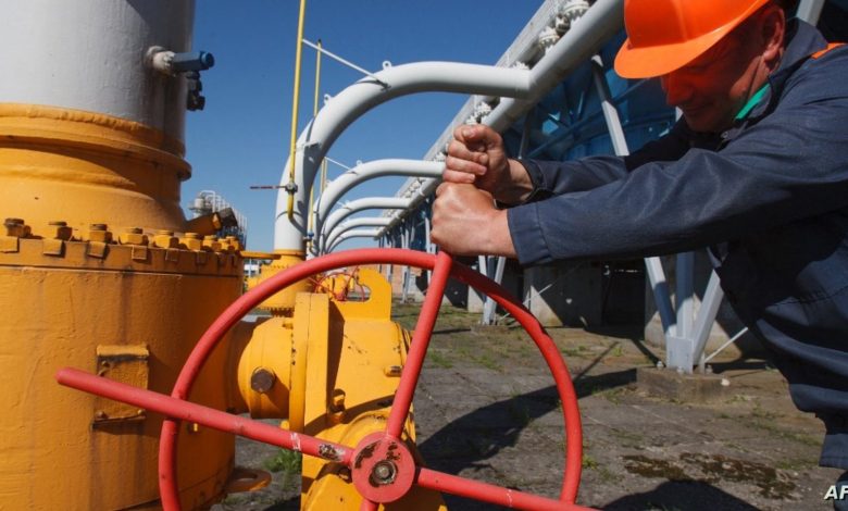 موسكو تهدد بوقف الغاز والنفط عن أوروبا والشركات التي تفرض حداً أقصى للسعر