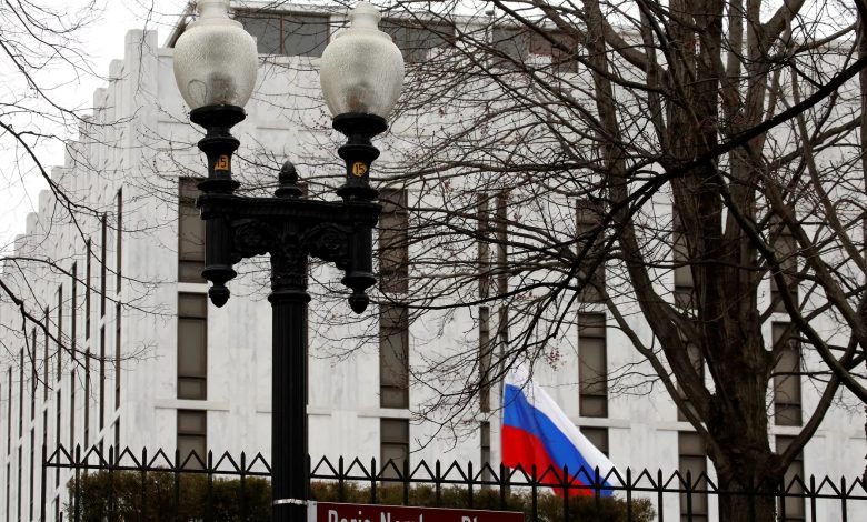 موسكو تدعو واشنطن لوقف التضليل حول استخدام الأسلحة الكيماوية في أوكرانيا