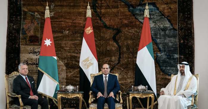 الرئيس المصري والعاهل الأردني وولي عهد أبوظبي