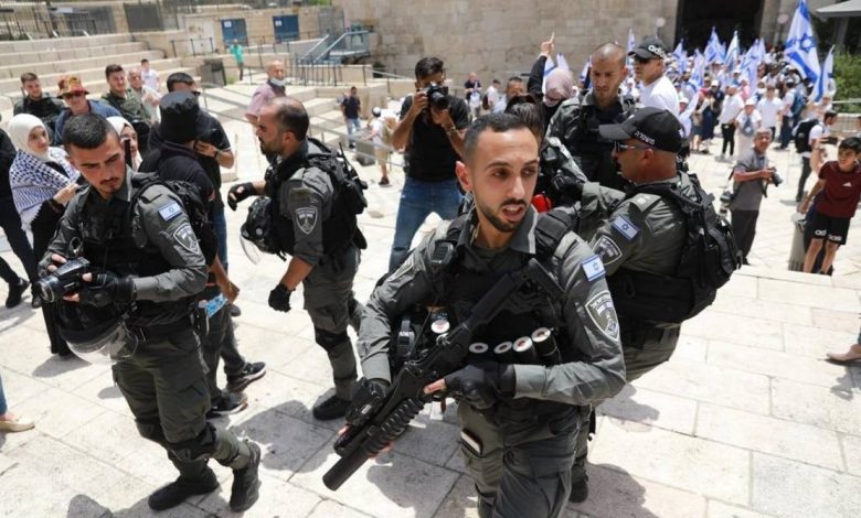 بينيت يصدر تعليمات للجيش الإسرائيلي لقمع الفلسطينيين
