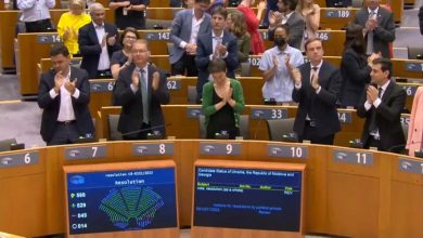 البرلمان الأوروبي يصوت لصالح منح أوكرانيا ومولدافيا وجورجيا صفة "المرشح"