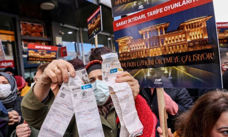 التضخم يستنزف أصوات التحالف الحاكم في تركيا