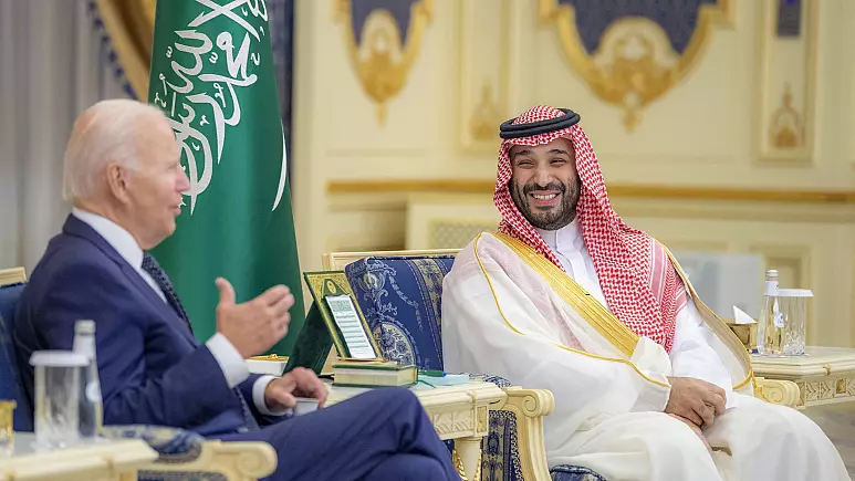 الرئيس الأمريكي جو باديدن وولي العهد السعودي محمد بن سلمان
