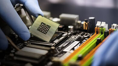 الرقائق الإلكترونية