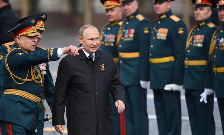 بوتين يتفقد مراكز التدريب العسكري للقوات الروسية