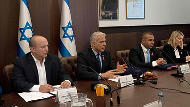 لابيد وحكومته