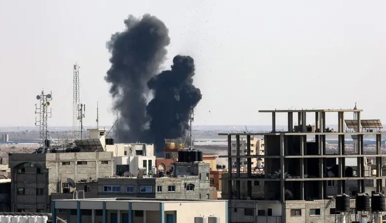 إسرائيل تشن غارات عنيفة على قطاع غزة