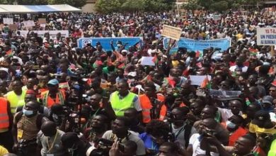 مظاهرات حاشدة في بوركينا فاسو ضد الوجود العسكري الفرنسي