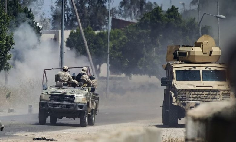 اشتباكات عنيفة بالأسلحة الثقيلة بين ميليشيات الدبيبة غربي ليبيا
