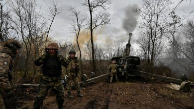 القوات الروسية تخوض معارك عنيفة للسيطرة على مدينة أوغليدار