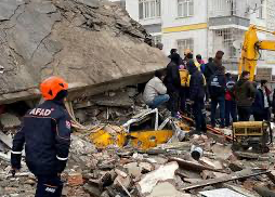 الزلزال المدمّر يضرب الدوري التركي