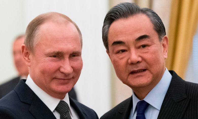 Wang Yi Russie