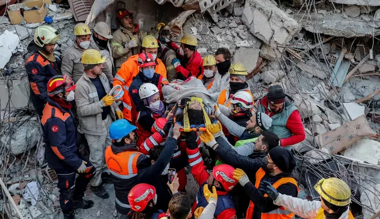 حصيلة ضحايا الزلازل التي ضربت تركيا وسوريا ترتفع إلى أكثر من 41 ألف شخص