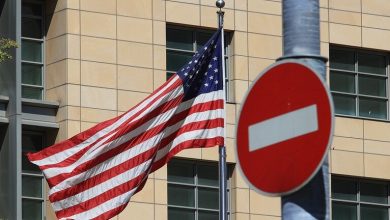 السفارة الأمريكية تطلب من مواطنيها مغادرة الأراضي الروسية "فوراً"