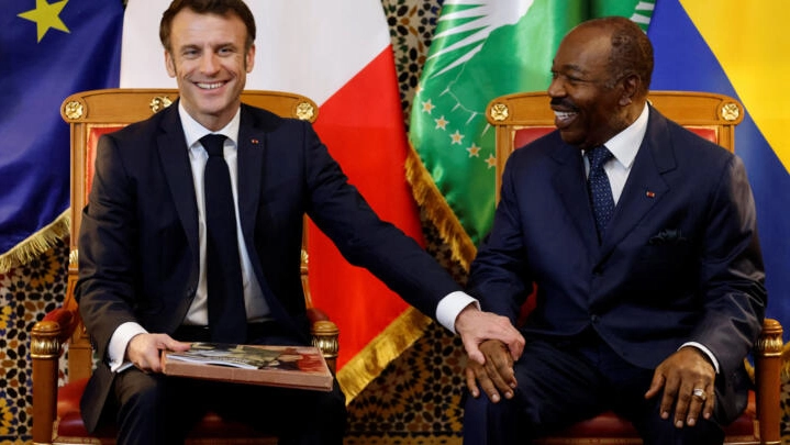 الرئيس الغابوني علي بونغو يستقبل نظيره الفرنسي إيمانويل ماكرون