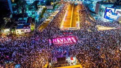 تحت وقع التظاهرات الغاضبة... نتنياهو يتراجع عن "التعديلات القضائية"