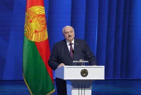 Alexandre Loukachenko prêt à accueillir des armes nucléaires stratégiques russes