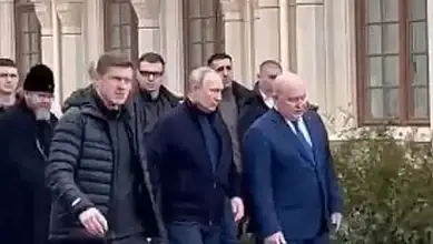 بوتين يزور شبه جزيرة القرم