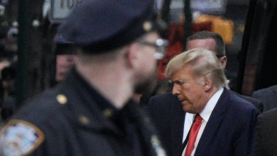 ترامب يصل نيويورك للمحاكمة والشرطة ترفع حالة التأهب