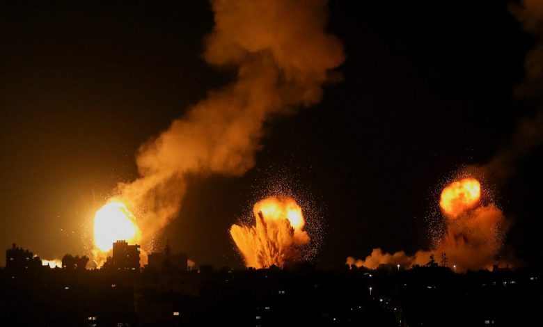 عدوان جوي إسرائيلي على غزة وجنوب لبنان