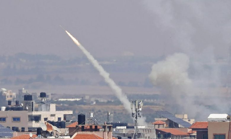 إسرائيل تجدد عدوانها العسكري على غزة والفصائل ترد بالصواريخ