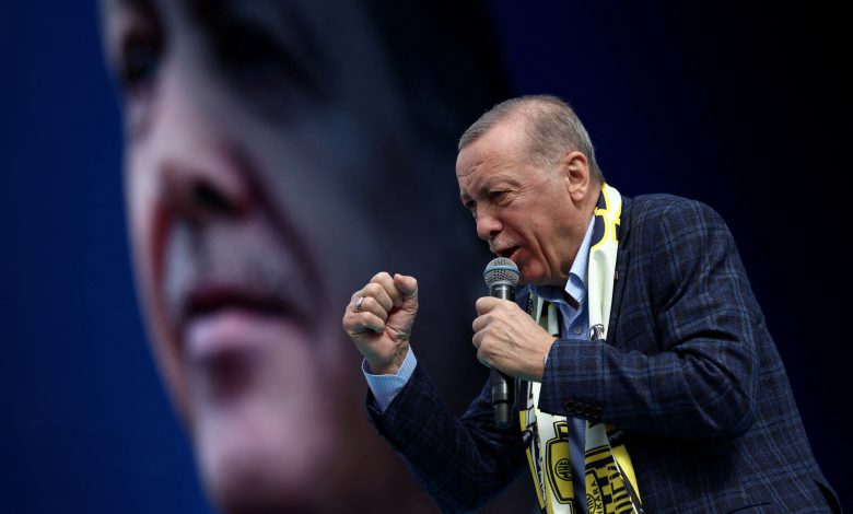 Erdogan renouvelle sa menace d'agression militaire contre le nord de la Syrie