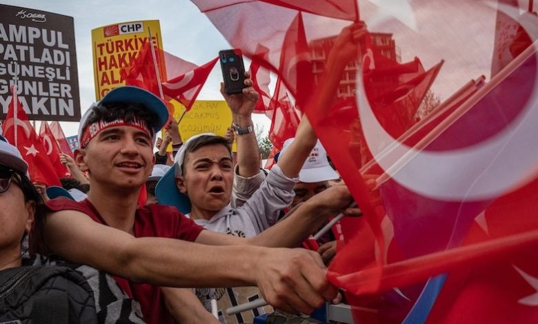 Les Turcs aux urnes pour élire leur nouveau président et renouveler le Parlement
