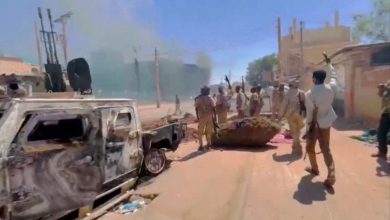 طرفا الصراع السوداني يتبادلان اتهامات بارتكاب "جرائم حرب"