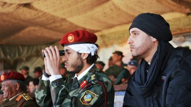 هانيبال القذافي خلال عرض عسكري سابق في ليبيا