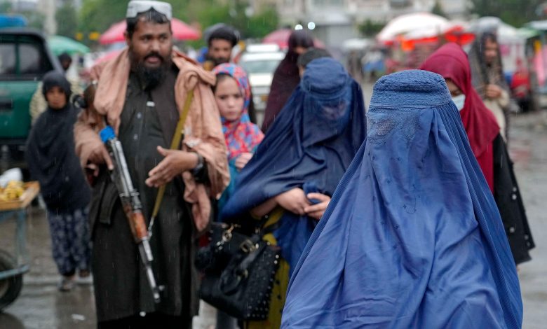 الأمم المتحدة: طالبان تشدد القيود المفروضة على النساء في أفغانستان