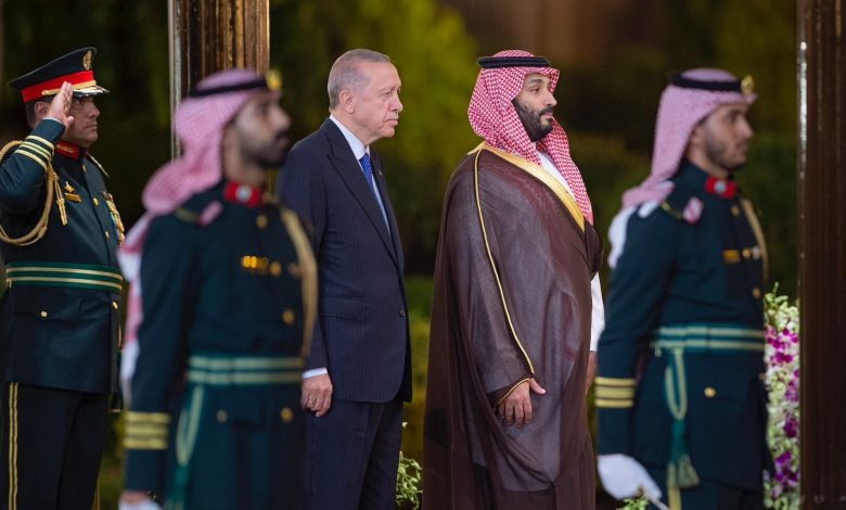 الرياض وأنقرة توقعان اتفاقيات ثنائية في مجالات الدفاع والاستثمار والطاقة