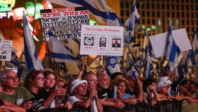 التظاهرات مستمرة ضد "التعديلات القضائية" في إسرائيل وتمتد إلى الخارج