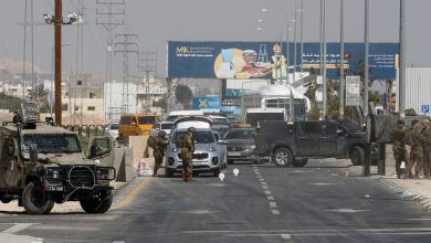 Two Palestinian