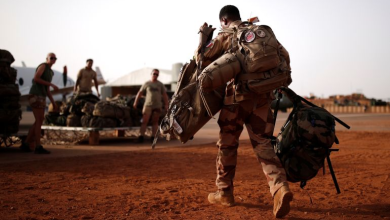 فرنسا تخضع لقرارات النيجر وتدرس خيارات سحب قواتها