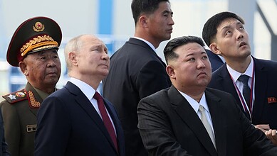 كيم مع بوتين