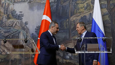 لافروف مع هاكان فيدان