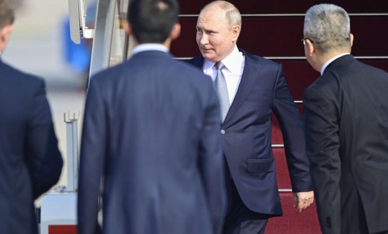 الرئيس الروسي يصل إلى بكين لحضور قمة مبادرة الحزام والطريق