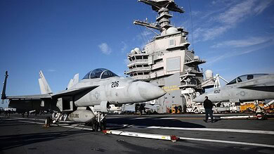 حاملة الطائرات USS جيرالد ر. فورد