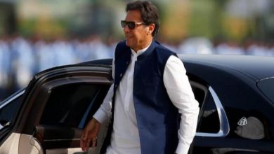 Imran Khan accusé d'avoir divulgué des documents secrets